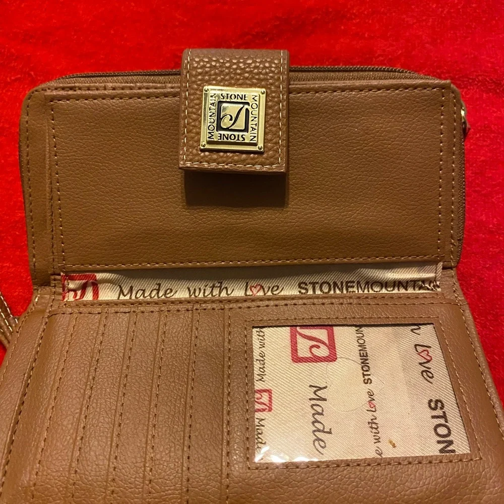 Wallet - Picture 2 of 6
